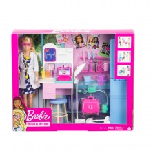 Clínica con Doctora Barbie