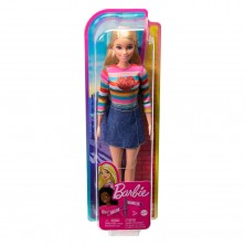 Muñeca Barbie Rubia con Jersey Corazón